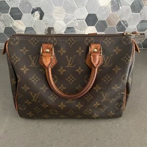 Authentic Louis Vuitton Speedy 25